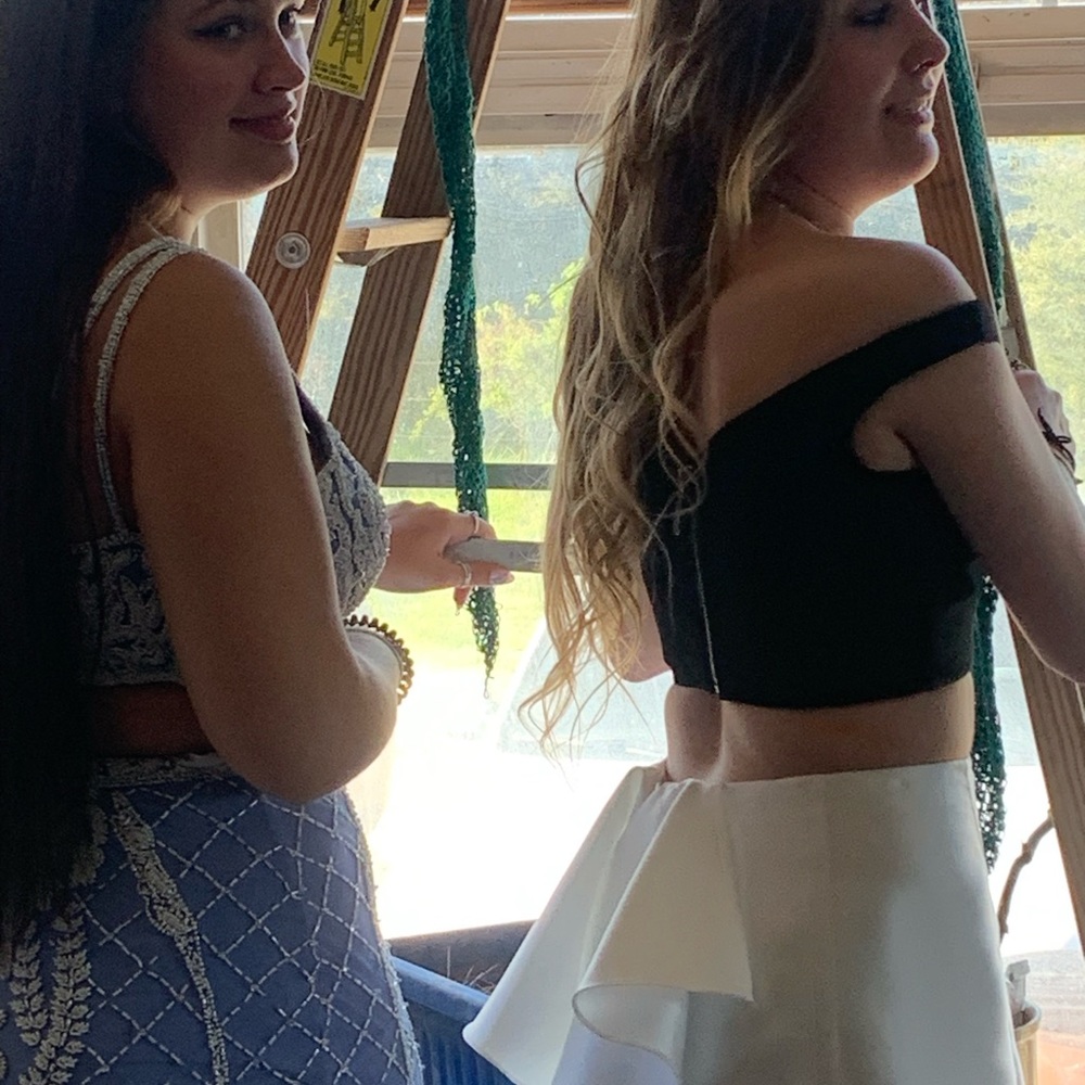 Selling dress need a way to work gotta get tires satin mermaid skirt/top